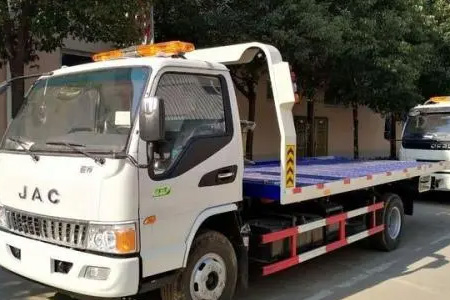 武汉青山速车加油 道路事故车拖车救援,道路事故车拖车救助电话 送汽油电话热线